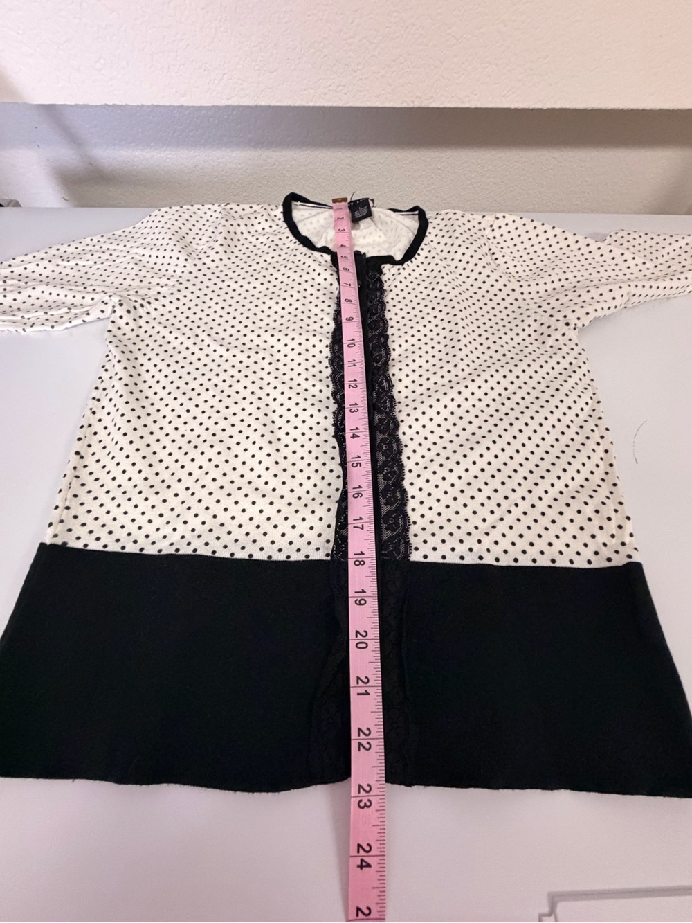 Larry Levine Women's Top Sz L Cream and Black Polka Dot Lace Black Trim Stretch - Picture 7 of 8